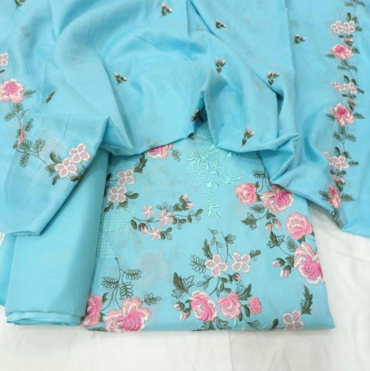 LAWN 3 PCS EMBROIDERED SUIT