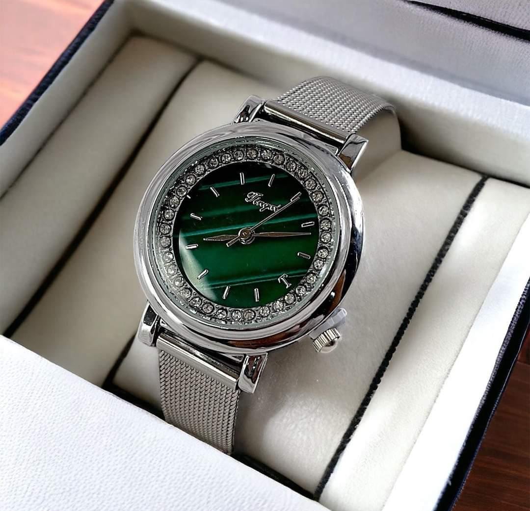 Imported Round Green Ripple Watch