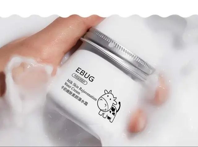 EBUG Milk Water Moisturiser for Summers (Not Greasy / oily)