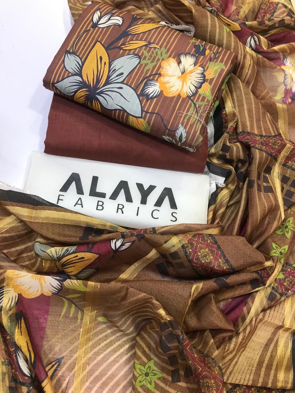 MIX BRAND PRINTED LAWN COLLECTION