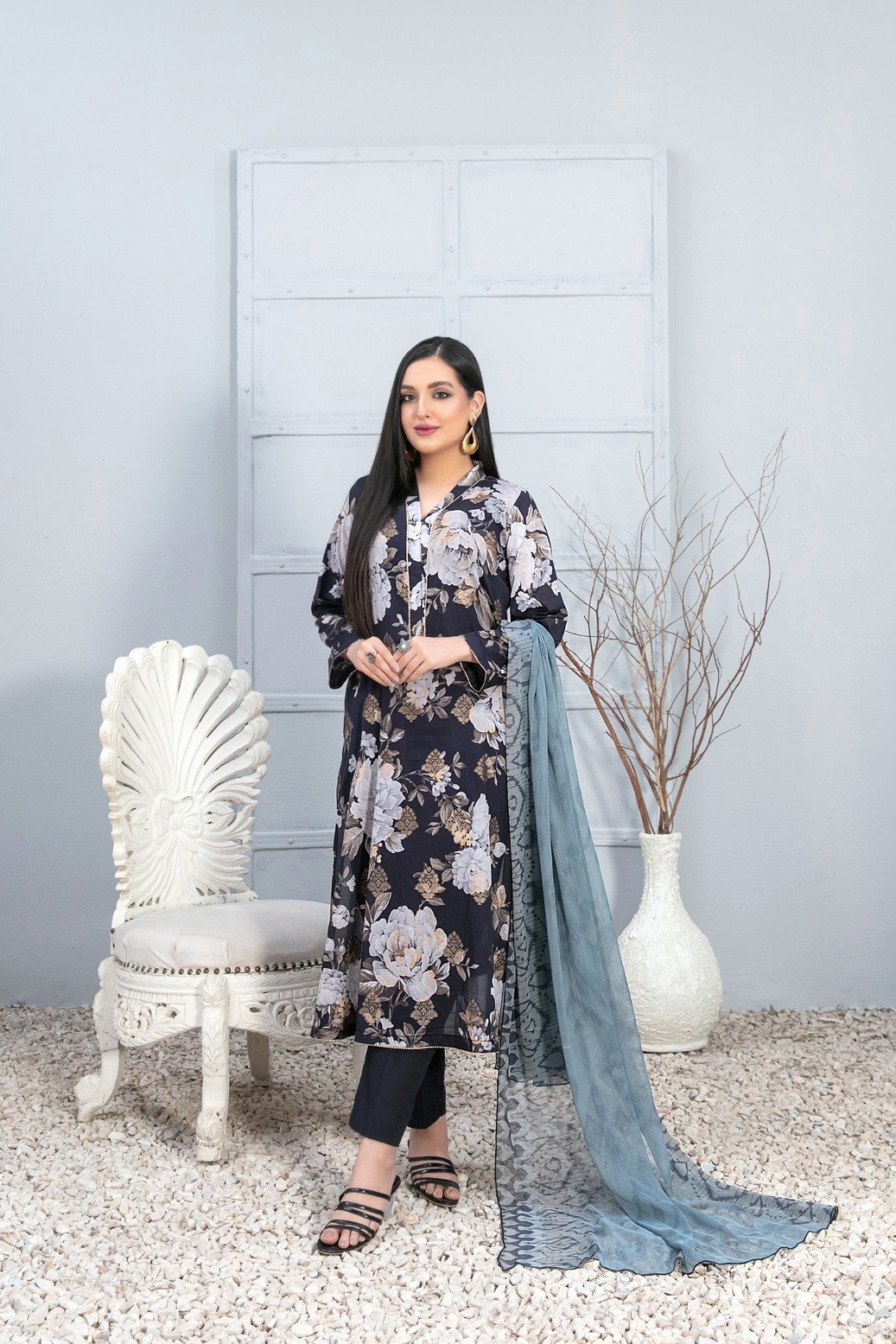 3 Piece Un-Stitched Lawn