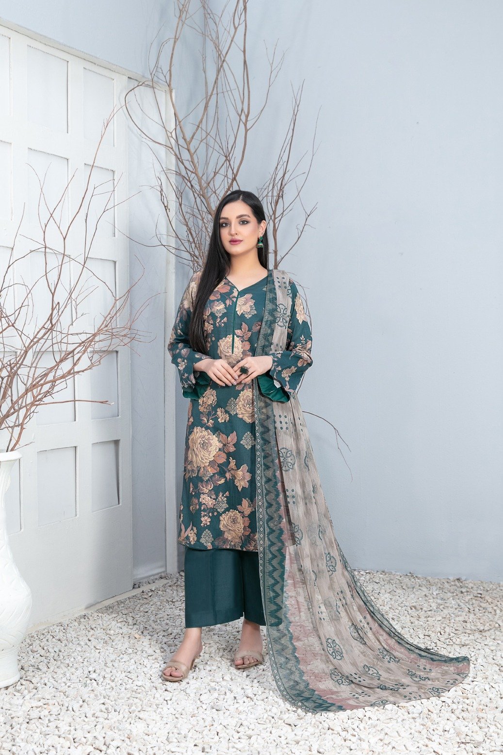 3 Piece Un-Stitched Lawn
